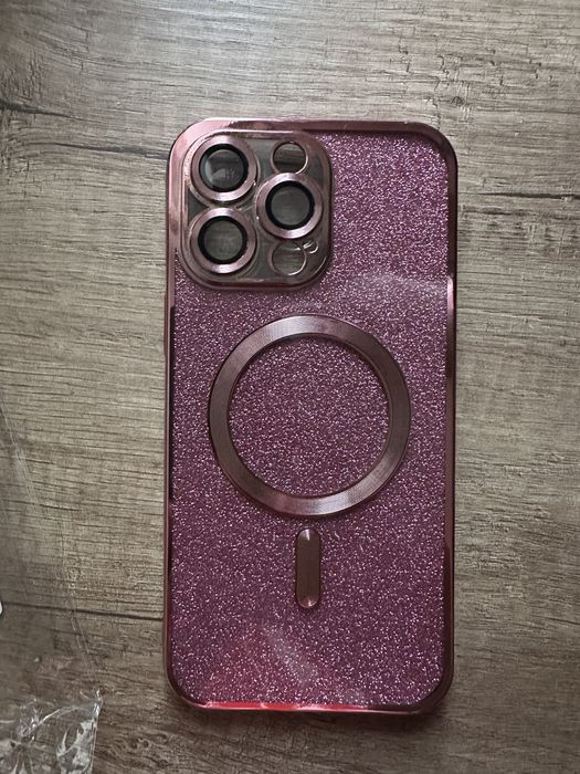 Продам чехол на iPhone 14 Pro Max