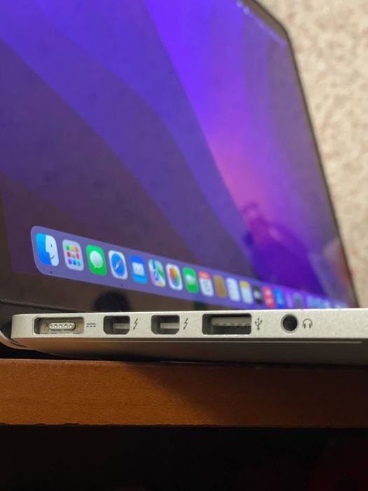 MacBook Pro (Retina, 15-inch, Mid 2015)