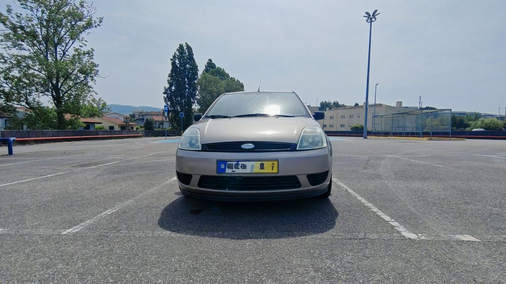Ford Fiesta ano 2004