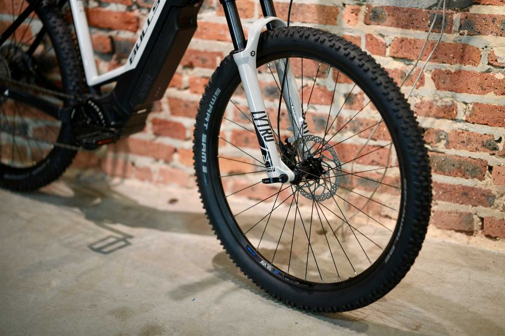 Rower Elektryczny Ebike Trekking BULLS E-Stream EVO 1 29"