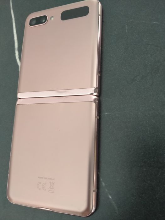 Samsung Z flip 5G uszkodzony