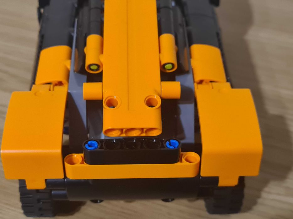 Конструктор LEGO TECHNIC 42166, оригінал