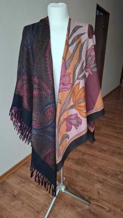 Chusta damska elegancka