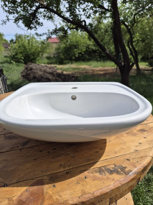 Умивальник  Cersanit