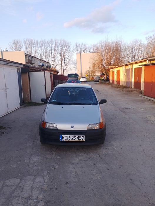 Fiat Punto 1.1 w niezłym stanie