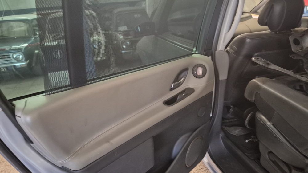 Renault Espace 2.2dci