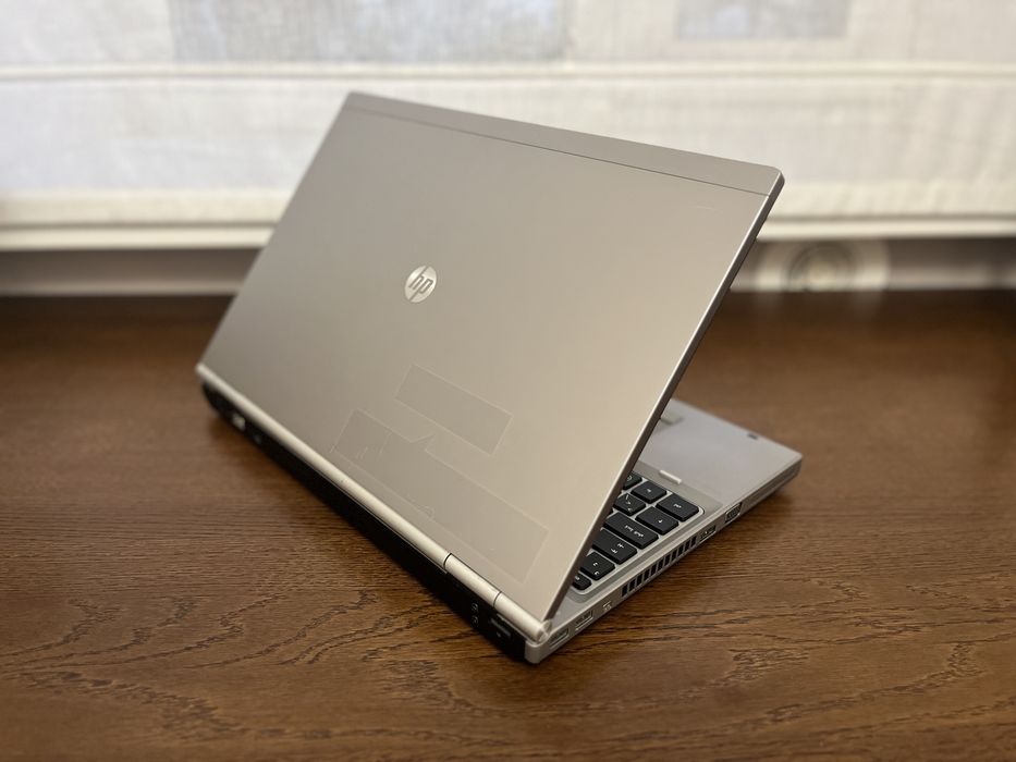 Ноутбук HP EliteBook 8560p / i5 /  8GB / SSD 1 TB / Radeon HD 6470M