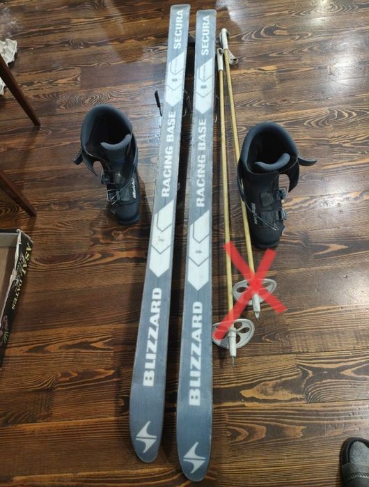 Лижі,  ботінки як