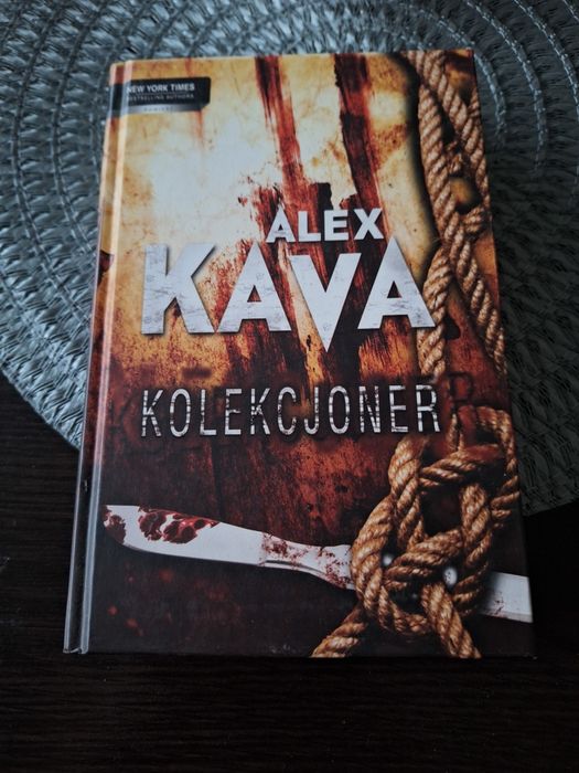 Alex Kava, Kolekcjoner