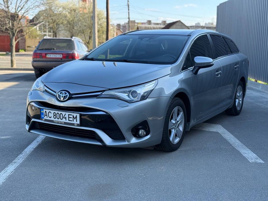 Toyota Avensis 2016