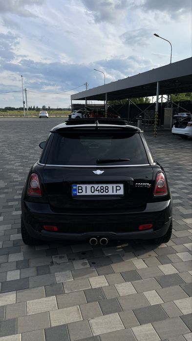 Mini Coper S  185лс