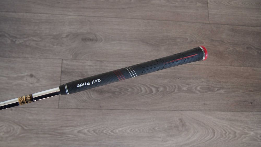 kIj do golfa Titleist iron 2