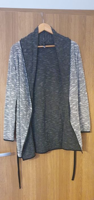 Sweter damski szary, wiązany w pasie