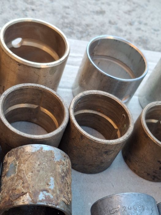 Втулки шатуна(ЗАВОД) ЯМЗ(МАЗ)КАМАЗ МТЗ(240,245,260)СМД ЮМЗ(д65)ГАЗ ЗІЛ