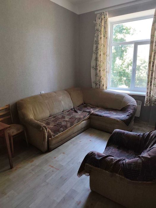 Сдам 2 комнаты в коммуне на Бугаевской