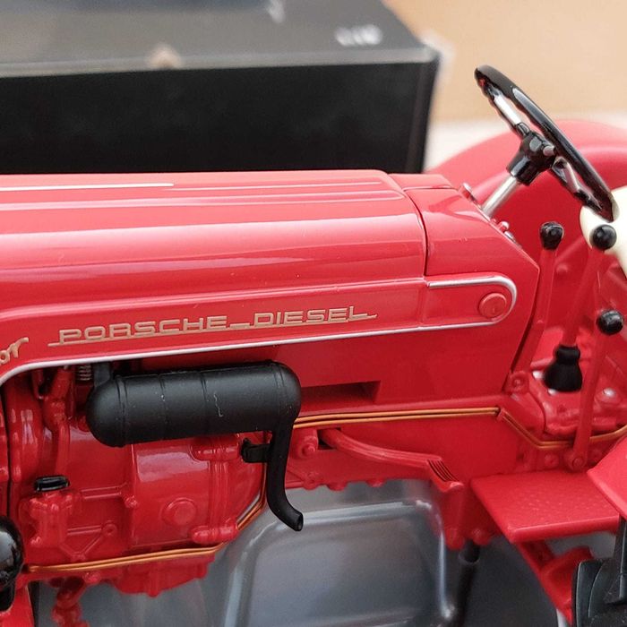 Miniatura Porsche Diesel Junior Tractor Schuco 1:18