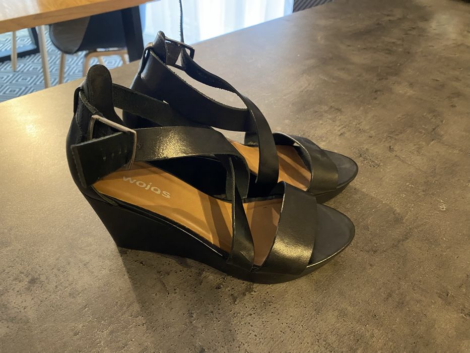 Buty skórzane  Wojas 38