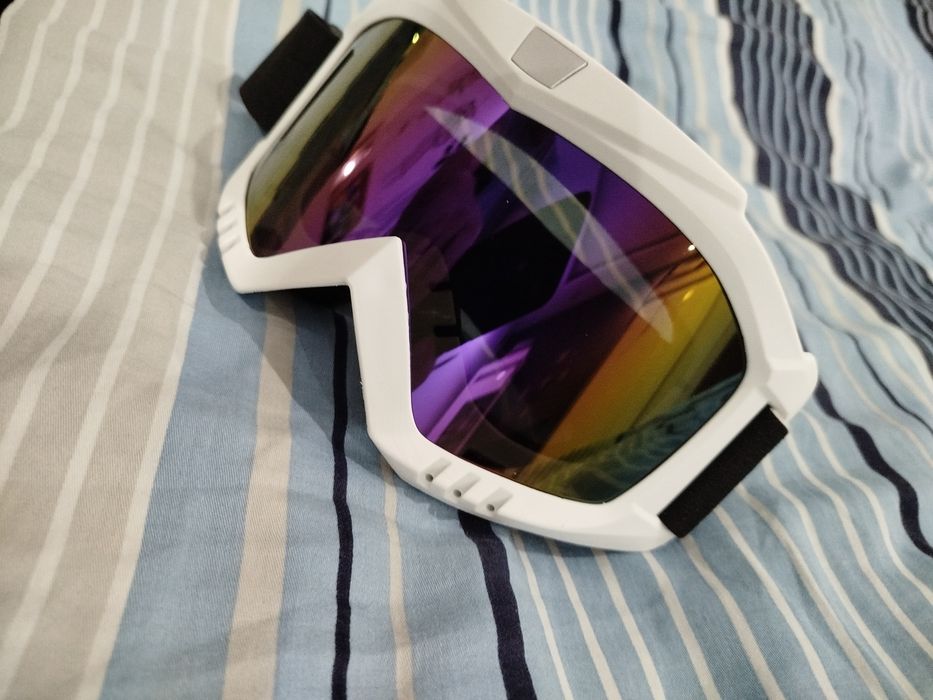 Google narciarskie snowboardowe