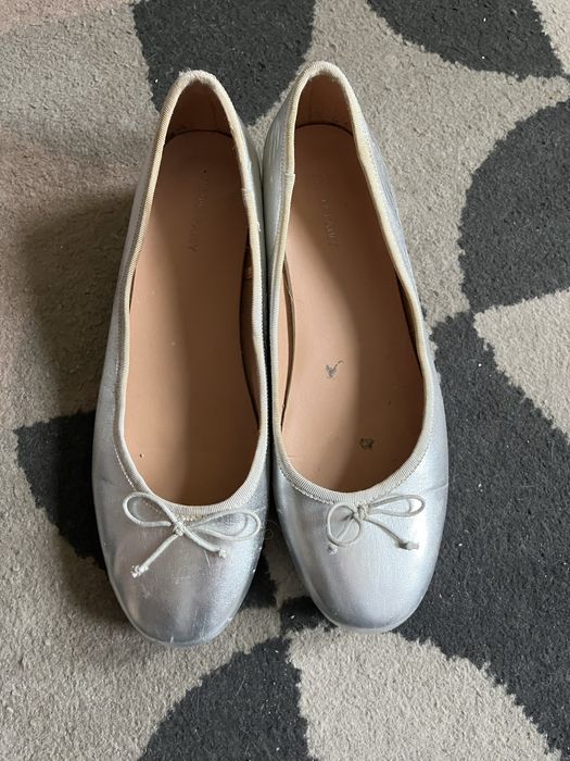 Witam sprzedam buty damskie