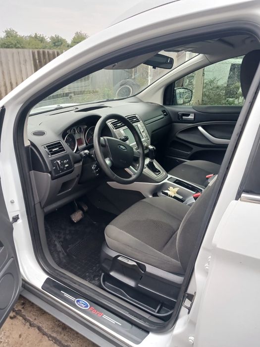 Продам Ford Kuga 2012,Двс 2.5tбенз,автомат, хозяйский