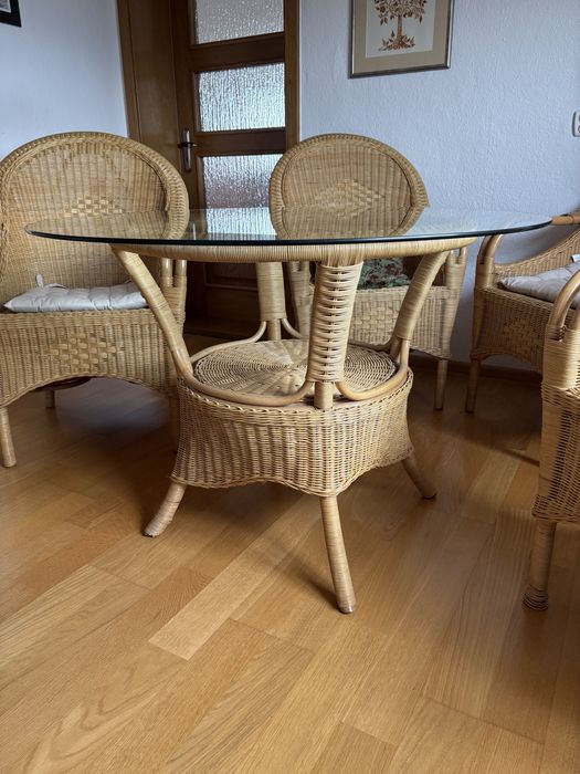 Rattanowy zestaw ogrodowy - 4 krzesła + stół