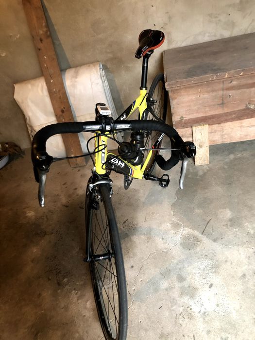 Bicicleta estrada BH