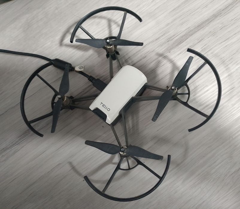 Drone DJI Tello quadricóptero wifi 720p