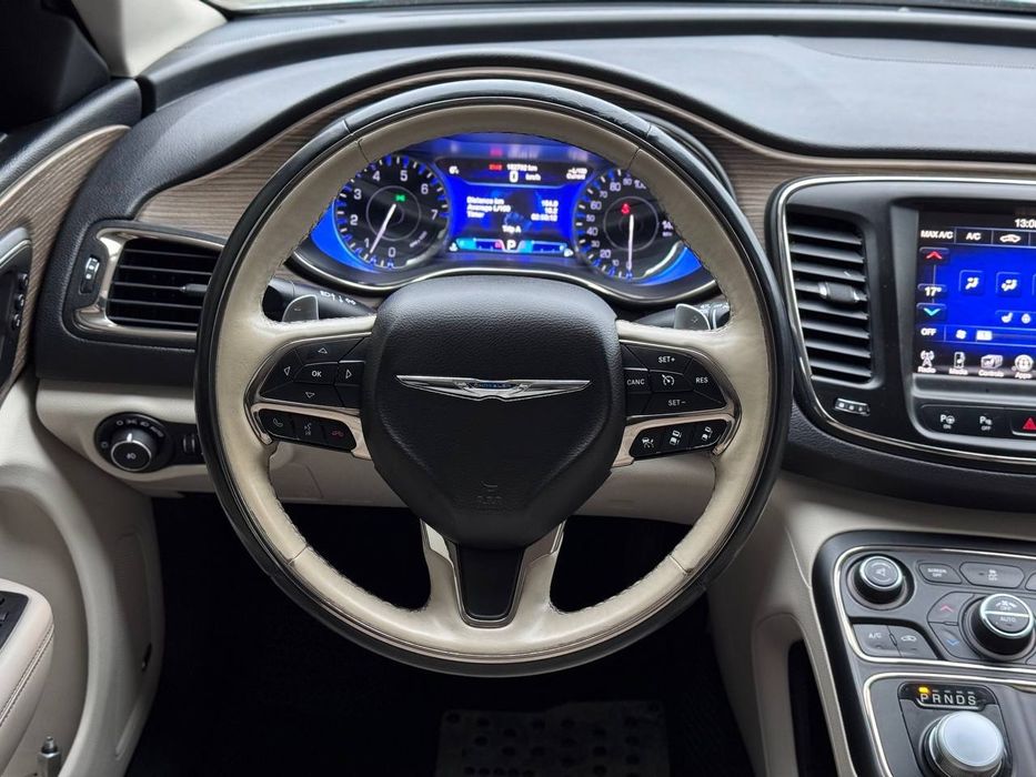 Chrysler 200 2014 року, 3,6 газ/бензин, автомат, передній привід,182т.