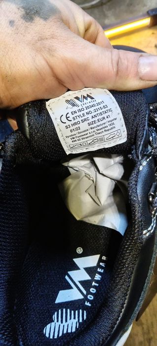 Buty z blachą do pracy 42 nr