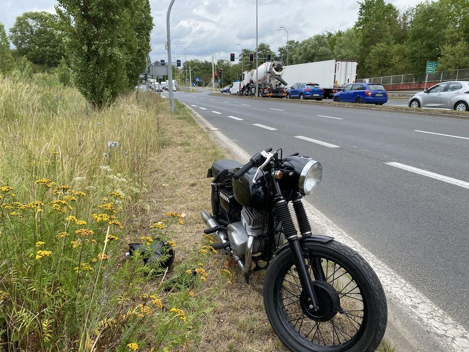 Cezet 350 cafe racer