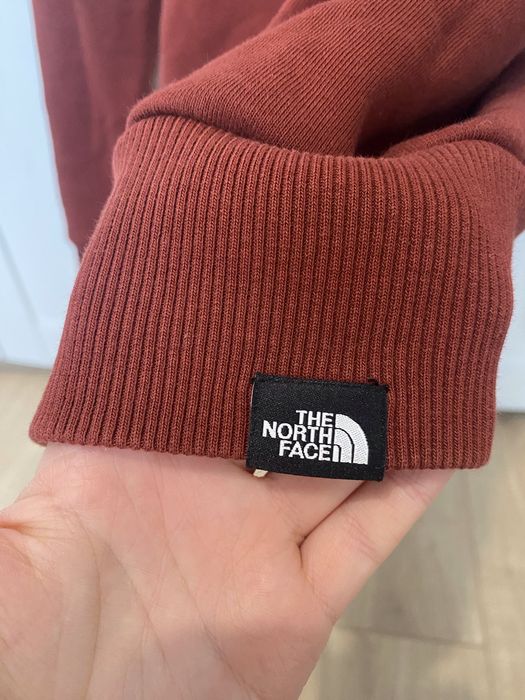 The North Face Raglan Red bluza z kapturem kangurka bawełniana kieszeń