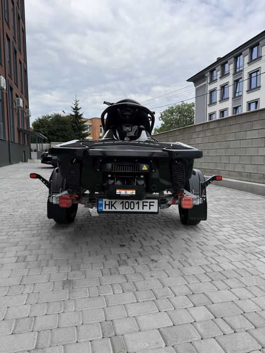 BRP   GTR     215
