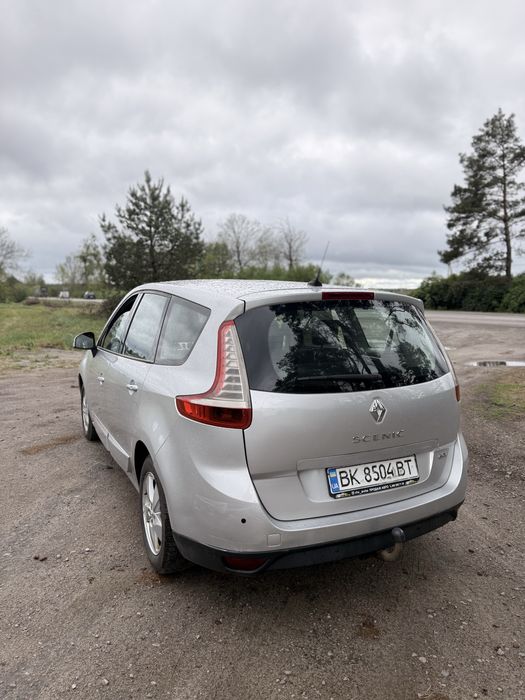 Продам Renault Scenic 2010