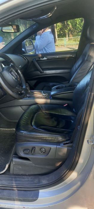 Продам AUDI Q7 2007року 3.0 TDI