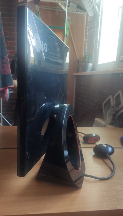 Продам Монітор 19" LG L1900E-BF