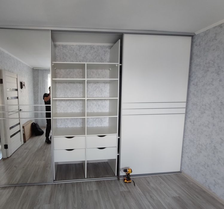 Шкафы купе под заказ