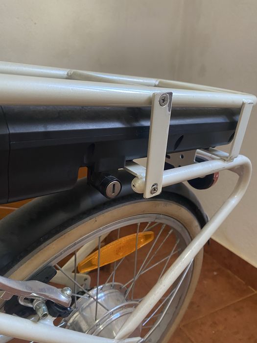 Bicicleta Elétrica Dobrável Nilox - Excelente Estado Descrição: Vendo bicicleta elétrica dobrável urbana