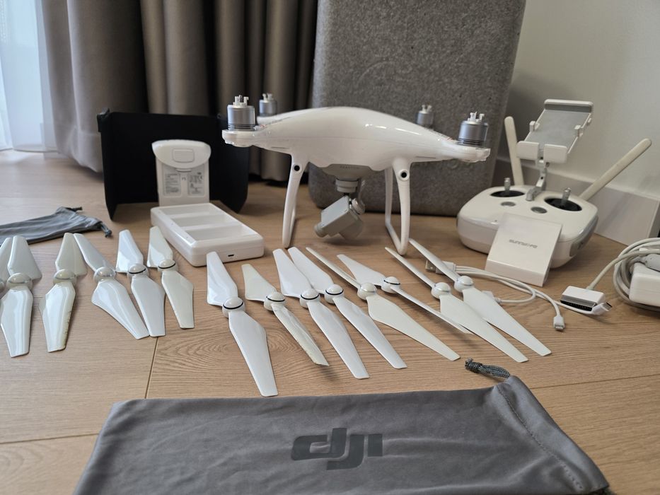Dron DJI Phantom 4 Pro FULL Zestaw