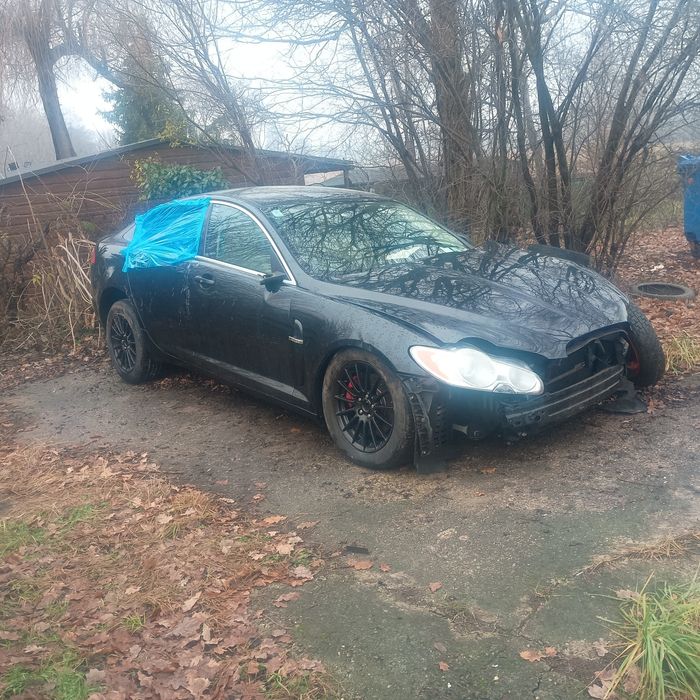 Witam mam do sprzedania części do Jaguara XF 2009 rok