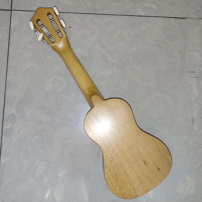 Cavaquinho luxo 4 cordas