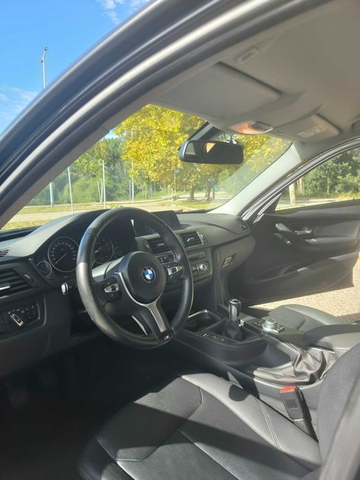 Bmw 320I pack M Perfomance Look 335I