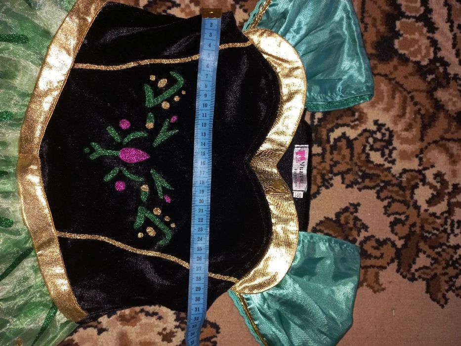 Продам платье карнавальное