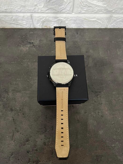 Zegarek męski Tommy Hilfiger Asher skórzany czarny pasek i wiele tarcz