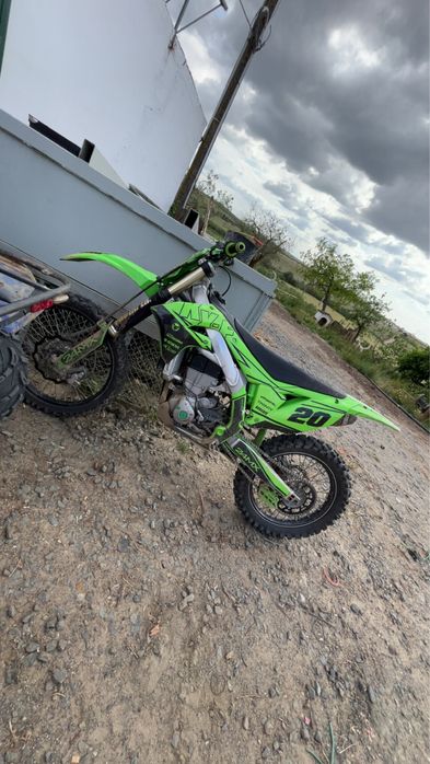 Vendo ou Troco kx 450,2020