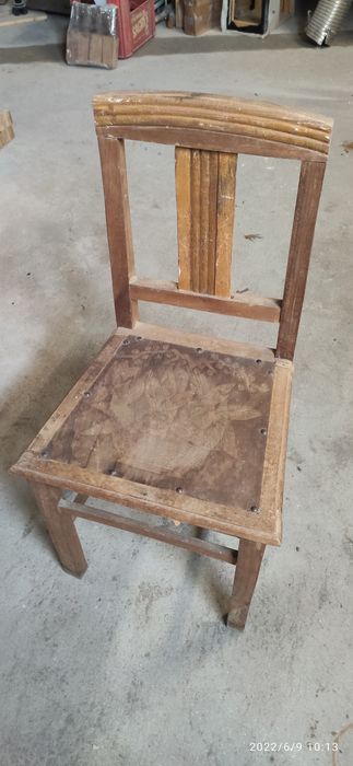 Cadeiras - 4 idênticas