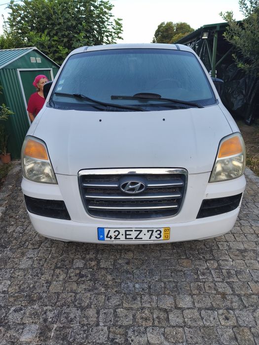 Hyundai h1 com avaria