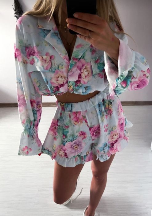 Komplet set zestaw letni wiosenny kwiaty koszula i spodenki
