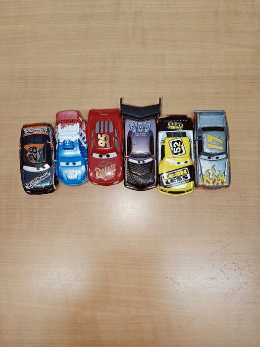 Disney Pixar Maquen 6 unid.