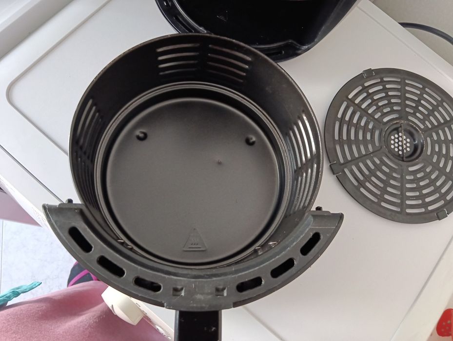 Fritadeira Air Fryer Ufesa 3.5L - Como Nova