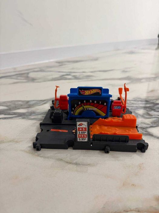 треки Hot Wheels